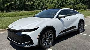 Image result for Oxygen White 2023 Crown