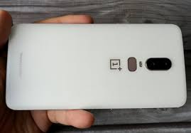 Dahil.uzun zamandır bir xiaomi veya one plus düşüncesi hakimken,fiyatlar nedeniyle samsung tarafına yöneldim.eleştiriler nekadar dikkate alınır bilmem ama vaktimi harcayıp yazayım dedim.en azından yayınlanırsa insanlara bir öngörü olur ki yayınlanacağını da sanmıyorum !! Oneplus 6 Malaysia Price Technave