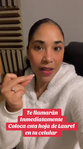 Laurel En El Celular Que Escribir