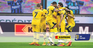 Rosa, presidente, stadio, calciatori e statistiche della squadra parma. Kopron E Top Partner Del Parma Calcio