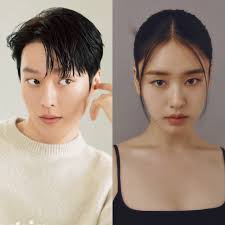 Jang Ki Yong dan Ahn Eun Jin Dikabarkan Bintangi Drama Bersama Pada 17  Oktober, outlet media melaporkan bahwa #JangKiYong dan #AhnEunJin akan  membintangi drama SBS baru “Shouldn't Have Kissed.” Menanggapi laporan  tersebut,