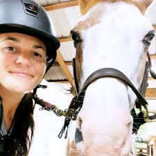 What do farriers charge for trims in southeast Kansas?