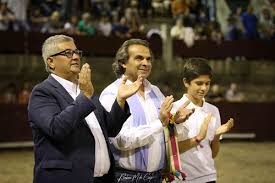 Armindo jacinto está de consciência tranquila e pronto a responder. Farpas Blogue Noite De Gala E Apoteose Ontem Em Idanha A Nova