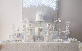 We've teamed up with mari of the arcadian home blog to put together 10 awesome looks for winter party décor. Winter Themed Party 9 Themes That Will Surely Wow Your Guests