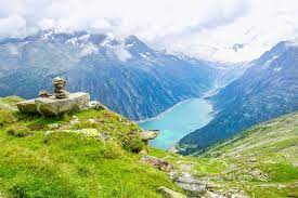 Oostenrijk heeft een prachtige natuur, die zich uitermate leent voor uiteenlopende wandeltochten. Actieve Zomervakantie In Oostenrijk Dit Is Er Allemaal Te Doen
