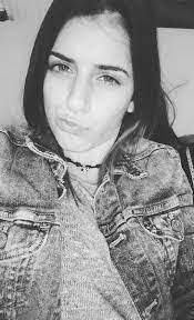 Maria Pikos's Instagram, Twitter & Facebook