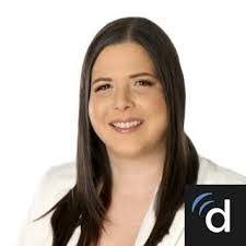 Deborah Cintron's Instagram, Twitter & Facebook