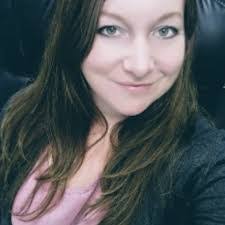 Heidi Bowling's Instagram, Twitter & Facebook