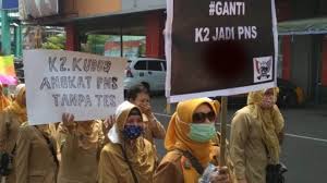 Ini skema subsidi gaji rp 600.000 per bulan untuk karyawan gaji di bawah rp 5. Walkot Edi Gaji Guru Non Pns Di Pontianak Kini Bisa Setara Umr Suara Kalbar