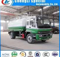 China Manufacturer Isuzu Ftr 10-15cbm Oil Tanker Capacity LHD Fuel Tanker  Truck