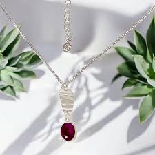 Elizabeth Burry - ​N​ecklace  Kelsey - Indian Ruby | Curiosities Gift Shop
