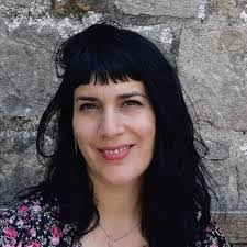 Amanda Araya's Instagram, Twitter & Facebook