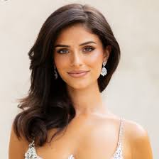 ✨ Élection régionale ✨ Voici les 06 candidates au titre de Miss Corse 2025  ! Cette élection aura lieu le Jeudi 24 Juillet ! ✨ Les candidates : 01. Zoé  Tomi, 24