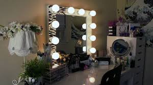 Its super easy to make and i hope i. 10 Diy Vanity Mirror Projects That Show You In A Different Light