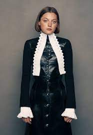 Showing editorial results for emma corrin. Emma Corrin Photoshoot For Netflix Queue 2021 Celebskart