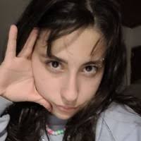 100+ perfiles de «Daphne»