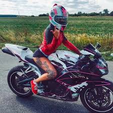 Pin By Stephanie Sanchez On Biker Girl Motorcycle Girl Motorbike Girl