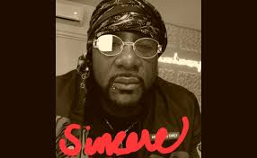 david is looking to start a relationship with christina park he text me