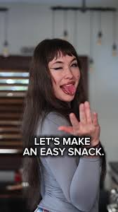 kissfromlo (@kissfromlo44) - Urlebird