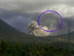 Check spelling or type a new query. Sketsa Mirip Wajah Yesus Muncul Saat Letusan Lokon Tribun Manado