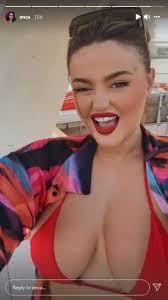 Enca Haxhia Mend Ndjek Sit Publikon Video Duke B R Twerk Nga Dubaisexiezpix  Web Porn