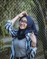 Gambar Mentahan Background Quotes Wanita Berhijab Artikelkuc