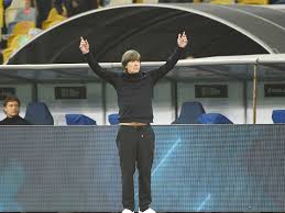 Die neuesten tweets von @martinblumenau Fussball Fur Jogi Low Ist Nach Em Schluss Zackzack At