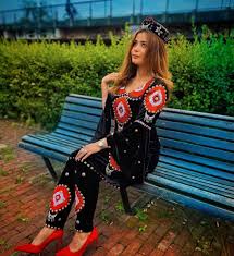 حبيت هذا اللبس كثير عشان كذا بنزل كل شويه صور فيه انتو حبيتو ولا لا اليمن السعوديه جده دب Muslim Women Fashion Afghan Fashion Culture Clothing