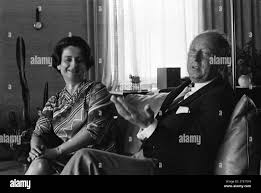 Marie clair hi-res stock photography and images