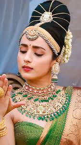 Trisha Krishnan, saree beauty, tamil actress, ponniyan selvan, HD phone  wallpaper