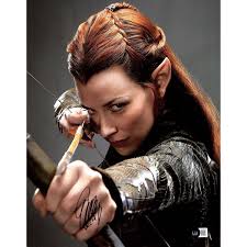Lilly Evangeline "Tauirel" The Hobbit Signed 11x14 Photo BECKETTGrad  Collection
