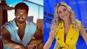 Italian tv presenter diletta leotta shut down boisterous soccer fans without even opening her mouth. Kiss Me In The Sea Unseen Pictures From Can Yaman And Diletta Leotta S Trip To Capri Island Al Bawaba