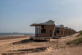 Rund 12 kilometer sandstrand gehören zu der. Strandschlafhauschen Park Hoogduin Cadzand Bad