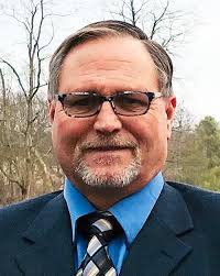 Four inducted into county golf hall of fame