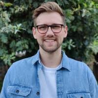 100+ "Daumen" profiles