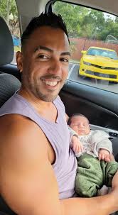 Con mucha alegria y una grande emoción, les presento a mi primer hijo. Leonardo  Mateo!!!! 🎤🎶💖🧸🎉🎊