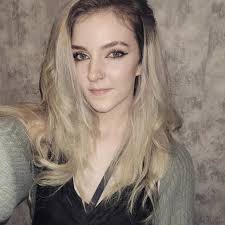 Ashley Violet (@ashlehviolet) • Threads, Say more