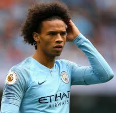 Bayern sieht in sané den ermöglichen ersatz von robbery, der im gegensatz dazu steht die familiäre situation um sané. Fc Bayern Die Betrage Bei Leroy Sane Sind Wahnsinn Welt