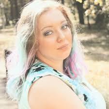 Bethany Welsh's Instagram, Twitter & Facebook