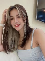 Sắc vóc gái 2 con Diệp Lâm Anh ở tuổi 32