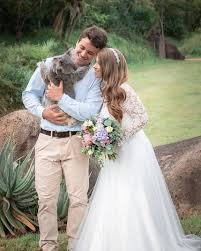 Steve irwin's daughter, bindi, got married at his empty zoo just hours before a coronavirus weddings are limited to just five guests, but funerals allow 10. Pregnant Bindi Irwin Reveals She Is Expecting A Baby Girl With Chandler Powell Nz Herald