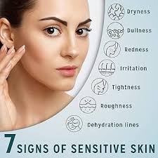 Kaya Clinic Soothing Light Day Moisturizer With SPF25, Non-Greasy Daily  Cream, Color, Sulfate, & Fragrance Free, Hypoallergenic for Sensitive Skin,  50ml : Amazon.in: Beauty