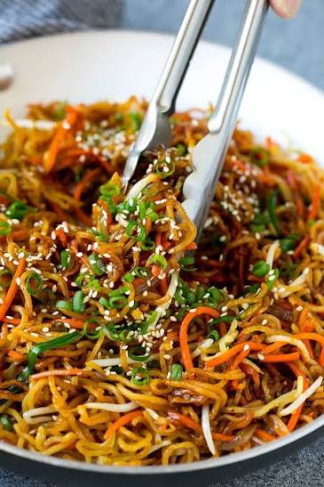 Freshly prepared vegetarian noodles