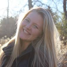 Dani Benson (@_danibenson)