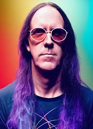 Can we take a moment to appreciate his hair flip 🔥