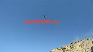 Φωτιά που τέθηκε γρήγορα υπό έλεγχο, ξέσπασε το μεσημέρι του σαββάτου στην αρχαία κόρινθο. Arxaia Korin8os Mainetai Fwtia Sto Kastro