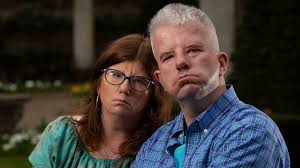 Couple who can't smile because of rare condition fall in love after meeting  online