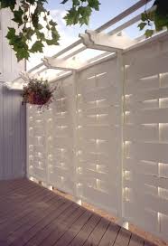 Alfresca Living Outdoor Pergola As A Border In 2020 Sichtschutz Garten Selber Bauen Hintergarten Sichtschutzwande
