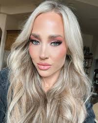 Rock & Roll but make it glam 🤩🤩 • • • • #glam #rockandroll #metal #makeup  #rockon #love #me #metallica #concertglam