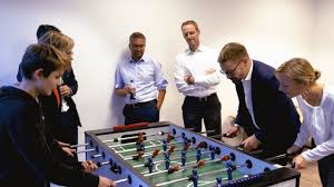 German bank donner & reuschel is set to offer cryptocurrency buying and custodial services to its clients. Privatbank Donner Reuschel Erfolgreich Seit 1798